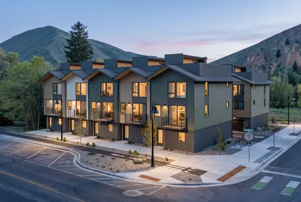 $869,900 | 317 North River Street, Unit 4, Hailey, ID 83333