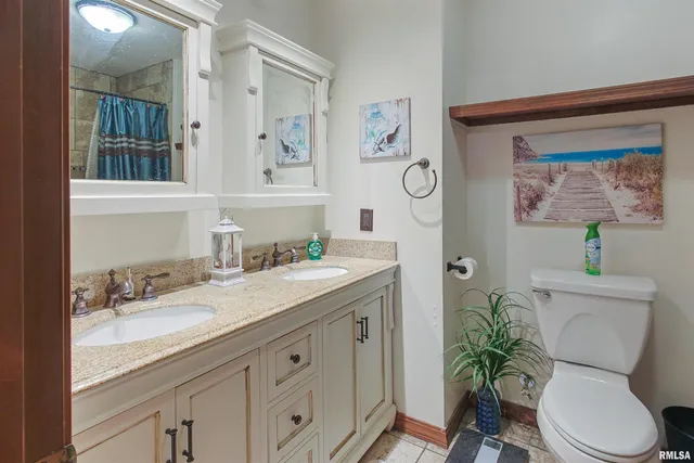 $235,000 | 15 White Oak Lane, Metropolis, IL 62960