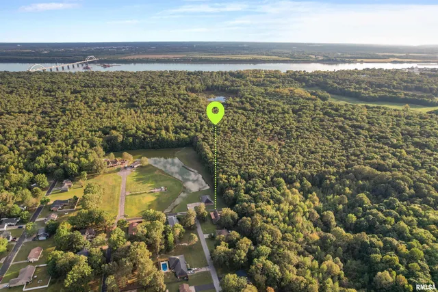 $235,000 | 15 White Oak Lane, Metropolis, IL 62960