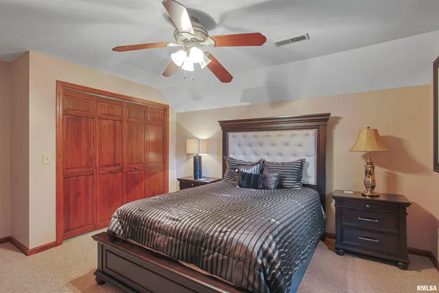 $235,000 | 15 White Oak Lane, Metropolis, IL 62960