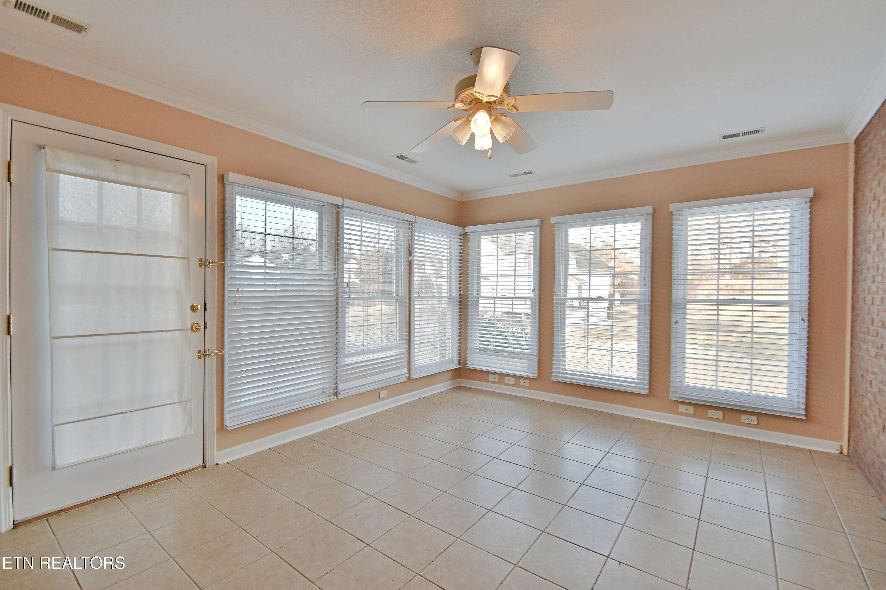 7635 St Baron Way Powell, TN 37849 - Photo 15 of 31 Sunroom With Tile Floors