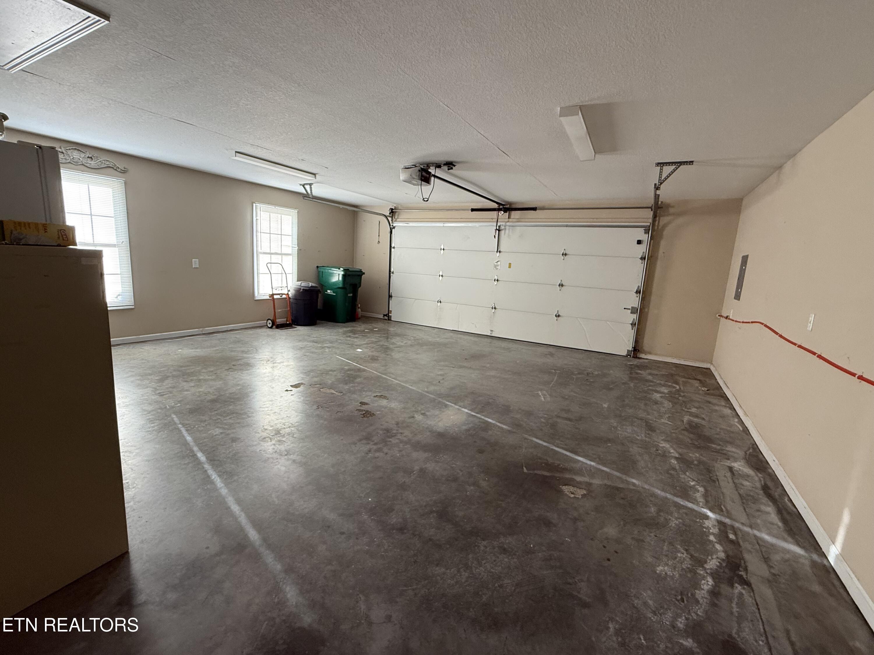 7635 St Baron Way Powell, TN 37849 - Photo 26 of 31 Garage