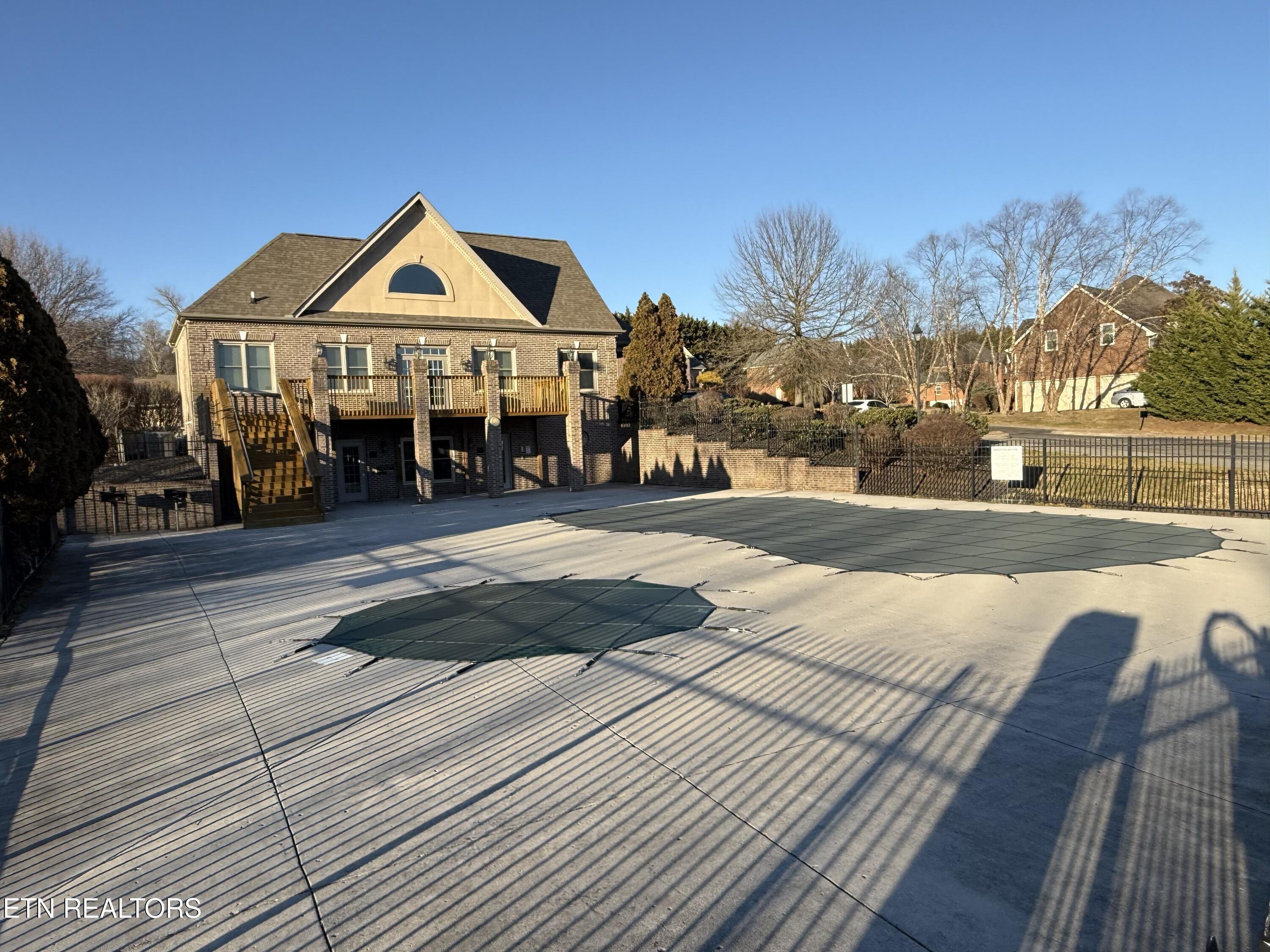 7635 St Baron Way Powell, TN 37849 - Photo 27 of 31 Swimming Pool