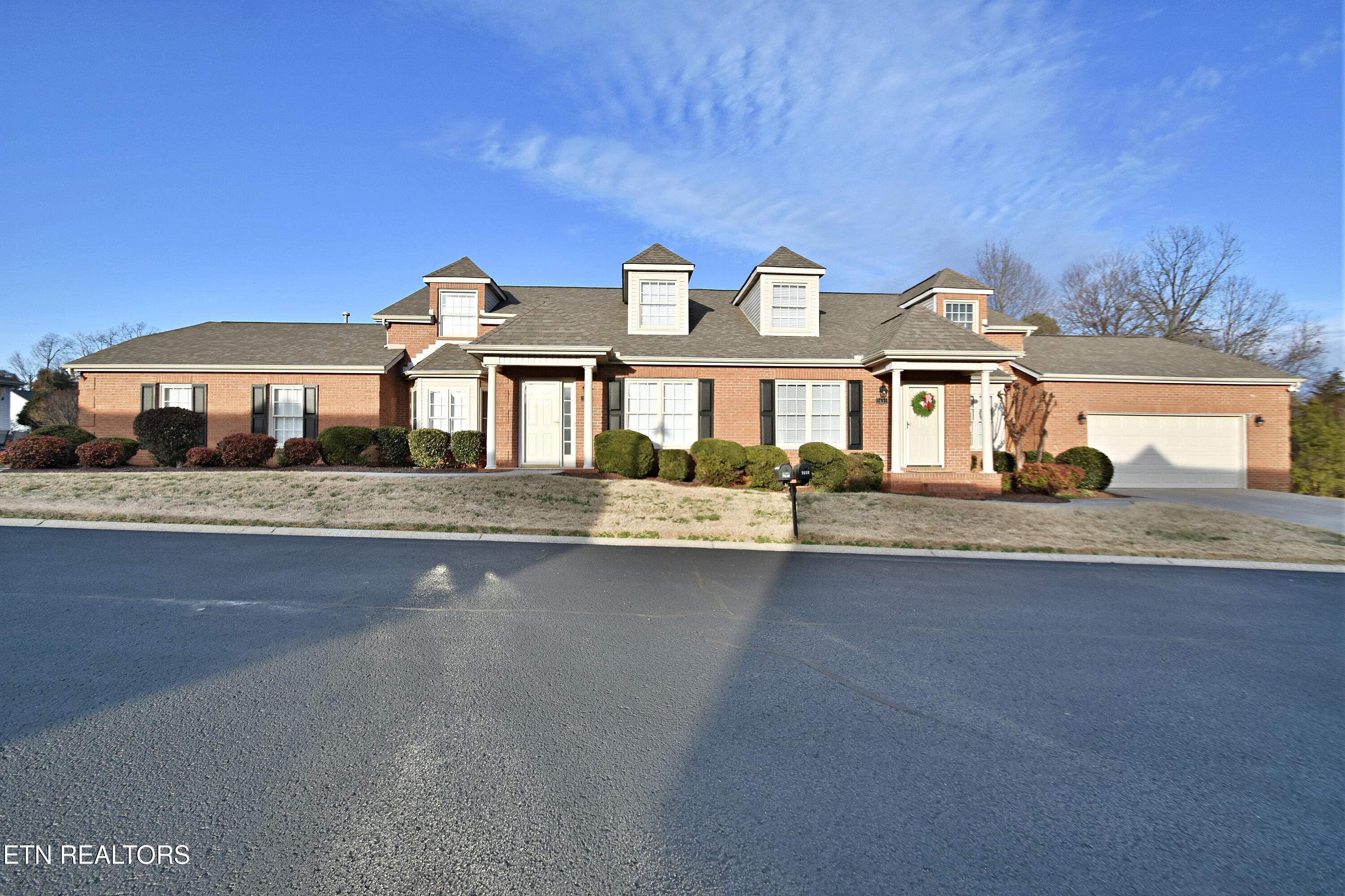 7635 St Baron Way Powell, TN 37849 - Photo 3 of 31 Condo on Left Side