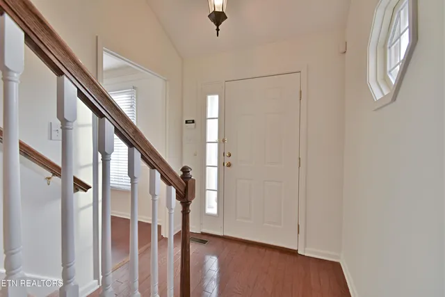 $399,900 | 7635 St Baron Way, Powell, TN 37849