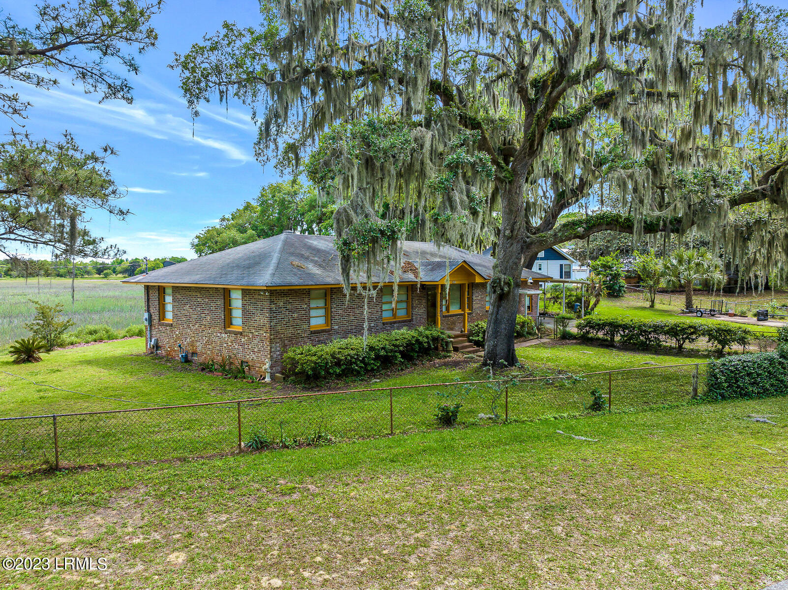 807 11th Street Port Royal, SC 29935 - Photo 2 of 20 807 11th Street