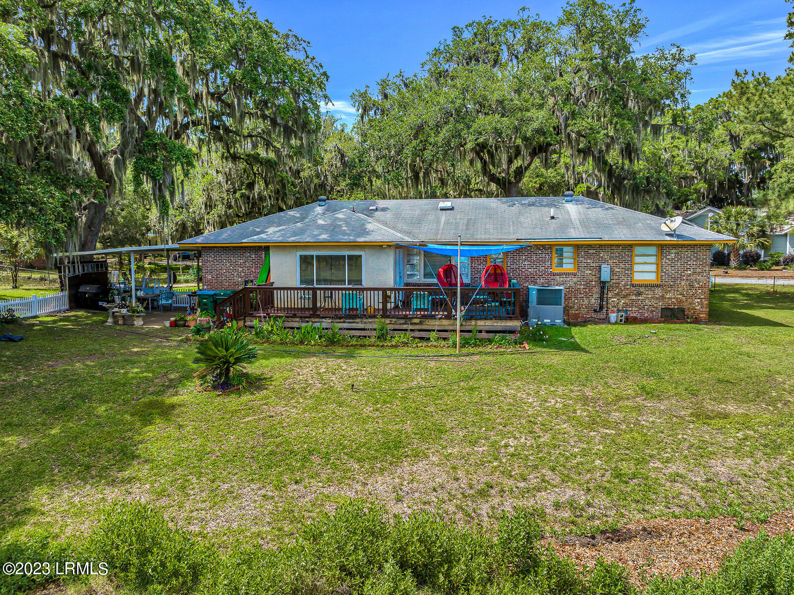 807 11th Street Port Royal, SC 29935 - Photo 7 of 20 807 11th Street-4