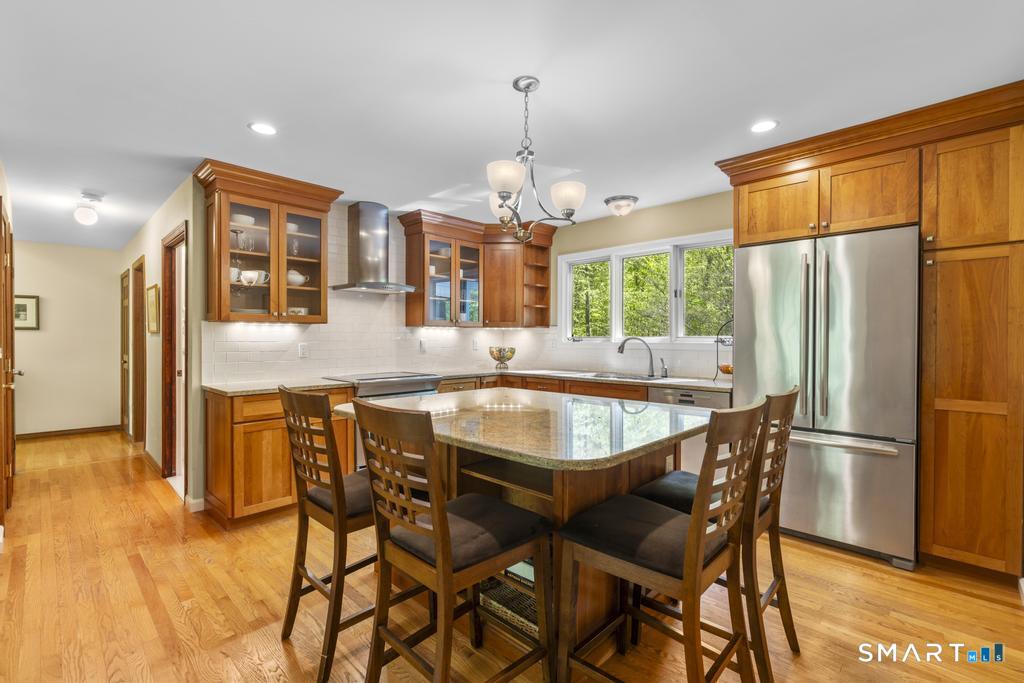 33 Topledge Road Redding, CT 06896 - Photo 4 of 36