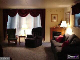 714 Millwood Road Philadelphia, PA 19115 - Photo 2 of 5