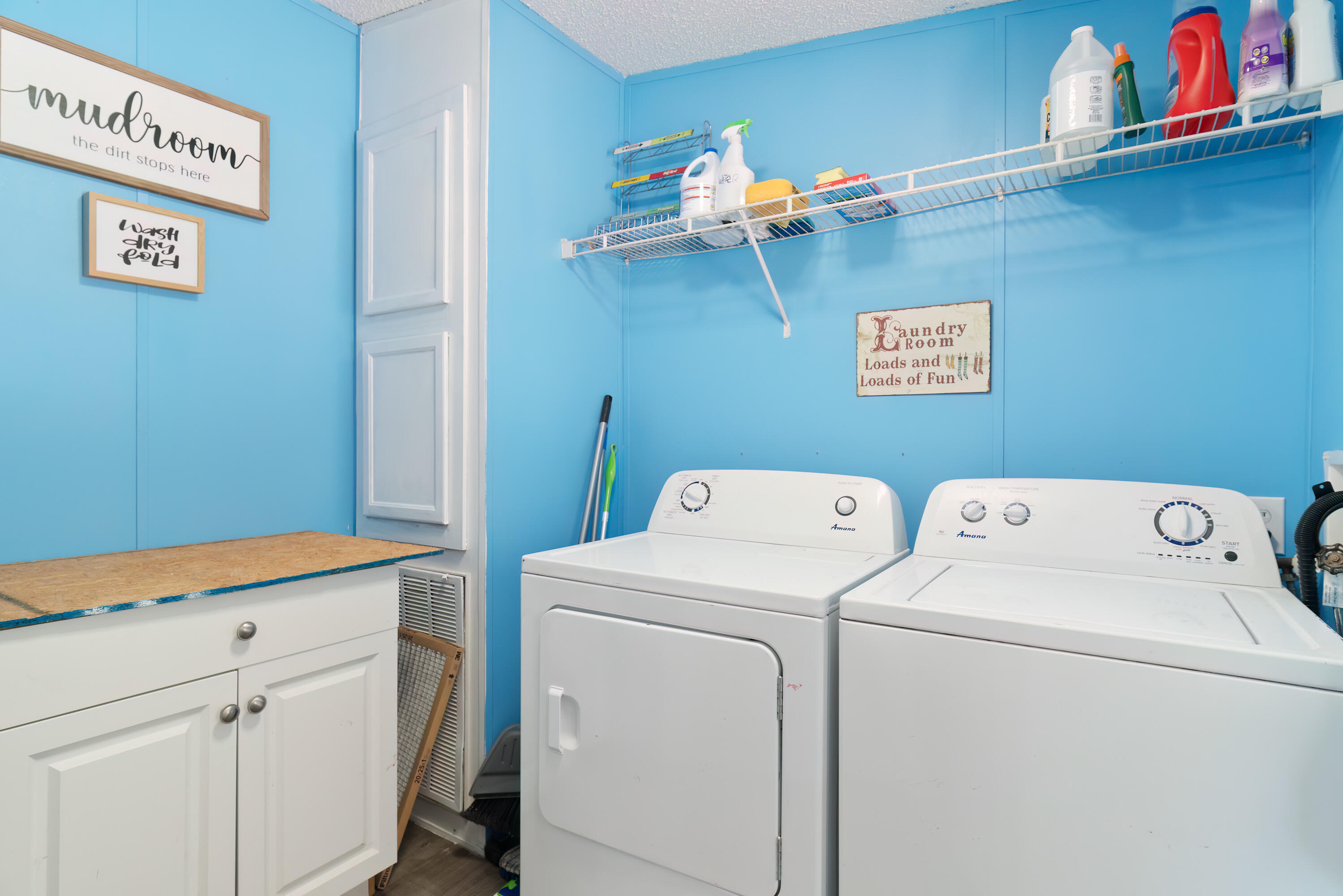1032 Whitehead Drive Holt, FL 32564 - Photo 29 of 40 a utility room with dryer and washer
