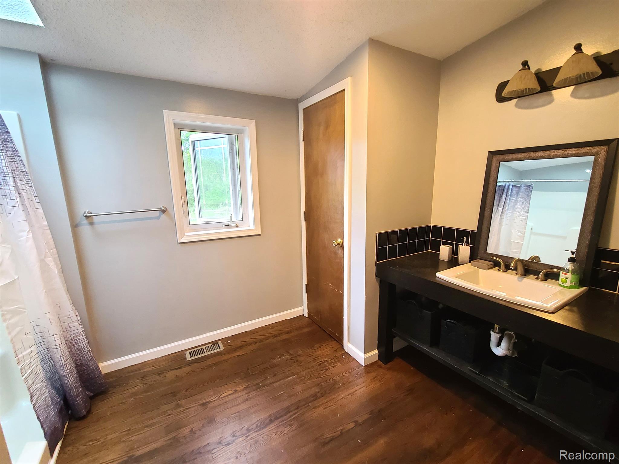 6725 Townsend Road Applegate, MI 48401 - Photo 11 of 32 Gallery Image 11
