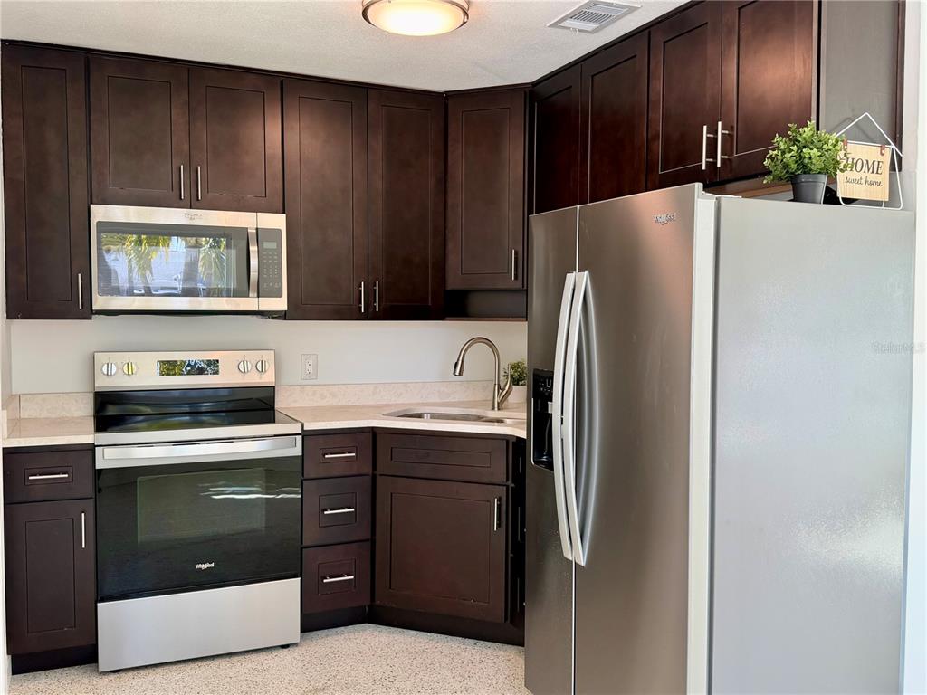 200 140th Avenue East, Unit W Madeira Beach, FL 33708 - Photo 12 of 35