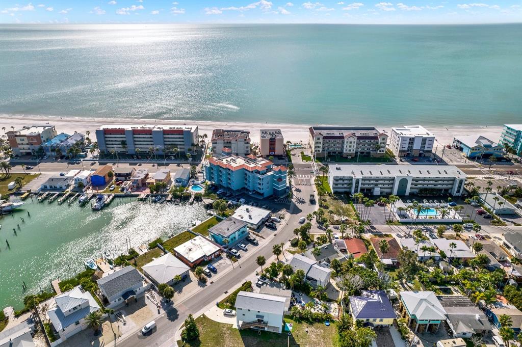 200 140th Avenue East, Unit W Madeira Beach, FL 33708 - Photo 23 of 35