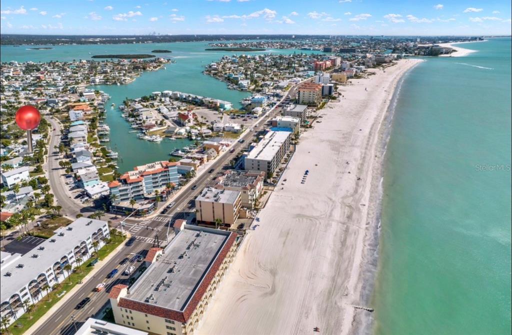 200 140th Avenue East, Unit W Madeira Beach, FL 33708 - Photo 3 of 35