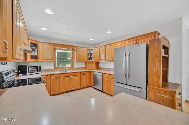 $379,000 | 123 Eastland Drive, Elizabethton, TN 37643