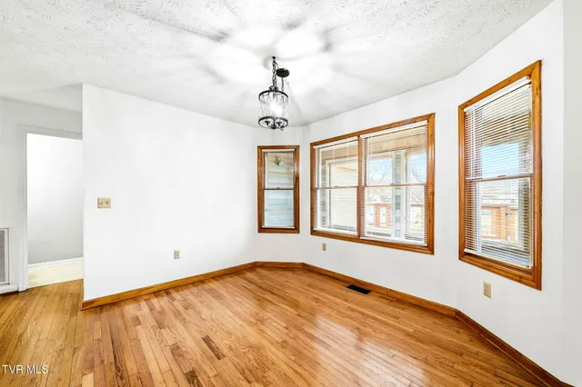 $379,000 | 123 Eastland Drive, Elizabethton, TN 37643