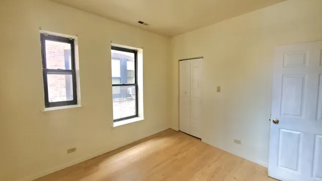 $2,300 | 4615 South Michigan Avenue, Unit 2S, Chicago, IL 60653