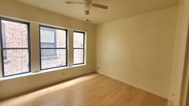 $2,300 | 4615 South Michigan Avenue, Unit 2S, Chicago, IL 60653