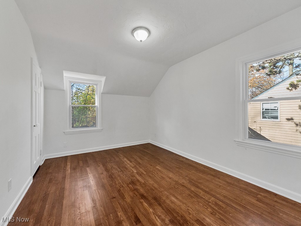 1494 Crest Road Cleveland Heights, OH 44121 - Photo 12 of 25 Gallery Image 12