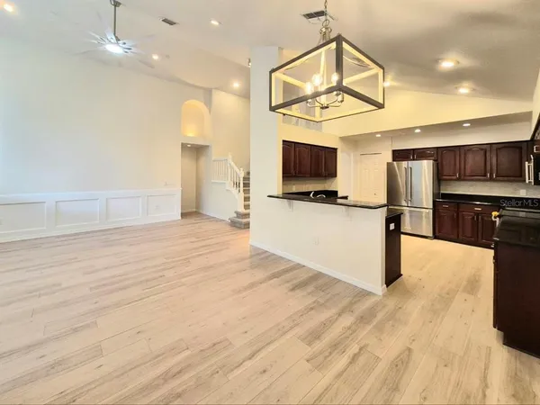 $3,950 | 2214 Green Oaks Lane, Tampa, FL 33612