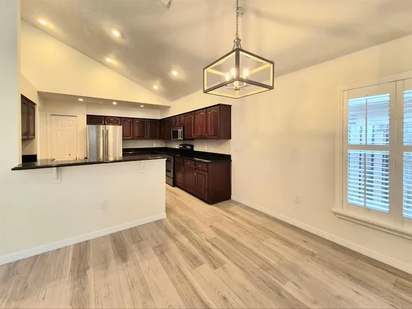$3,950 | 2214 Green Oaks Lane, Tampa, FL 33612