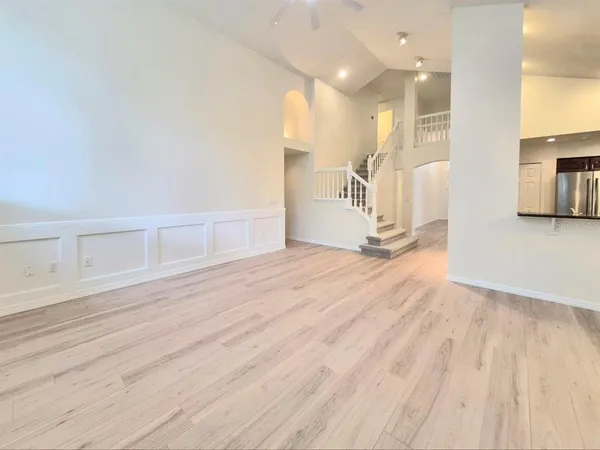 $3,950 | 2214 Green Oaks Lane, Tampa, FL 33612