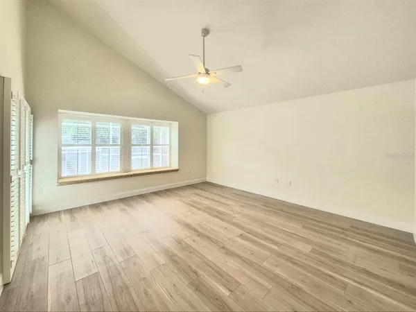 $3,950 | 2214 Green Oaks Lane, Tampa, FL 33612