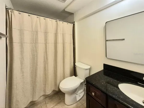 $3,950 | 2214 Green Oaks Lane, Tampa, FL 33612