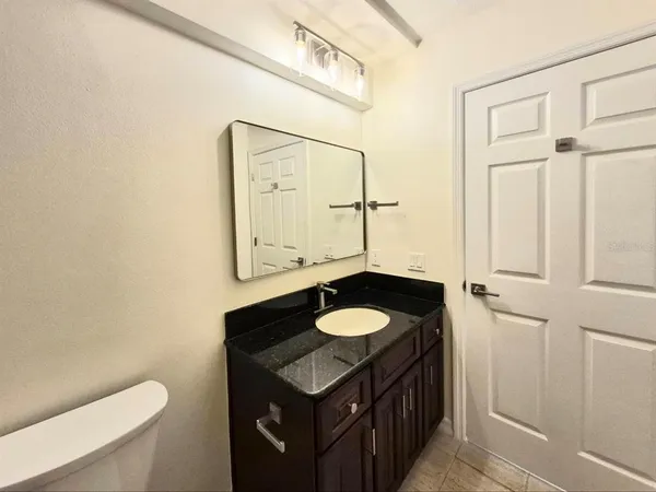 $3,950 | 2214 Green Oaks Lane, Tampa, FL 33612