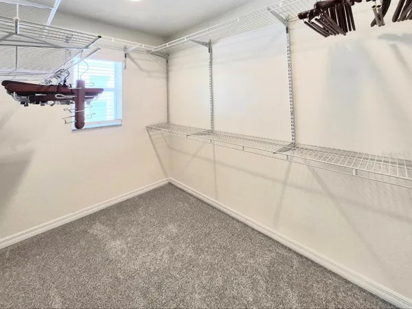 $3,950 | 2214 Green Oaks Lane, Tampa, FL 33612