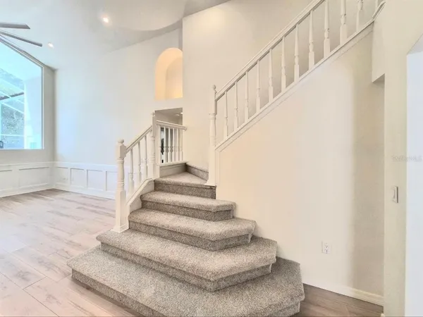 $3,950 | 2214 Green Oaks Lane, Tampa, FL 33612