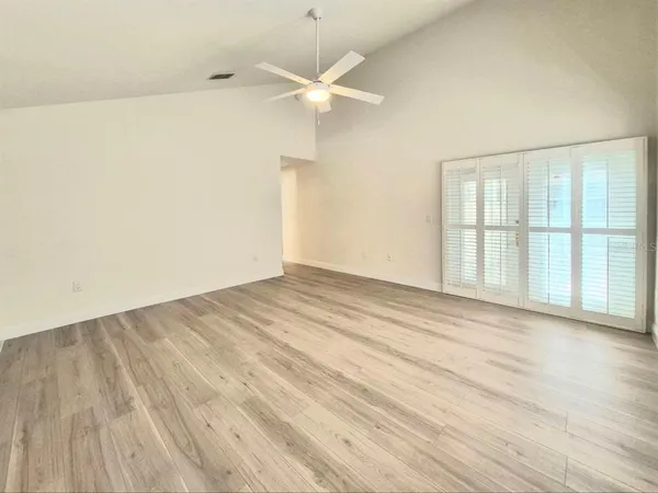 $3,950 | 2214 Green Oaks Lane, Tampa, FL 33612