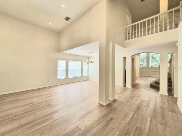 $3,950 | 2214 Green Oaks Lane, Tampa, FL 33612