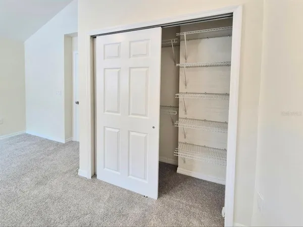 $3,950 | 2214 Green Oaks Lane, Tampa, FL 33612