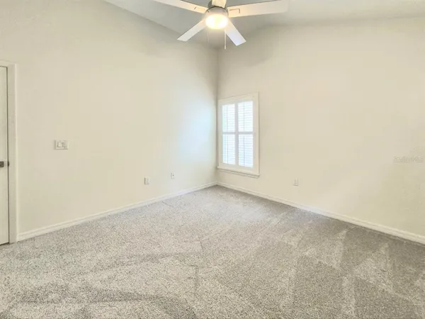 $3,950 | 2214 Green Oaks Lane, Tampa, FL 33612