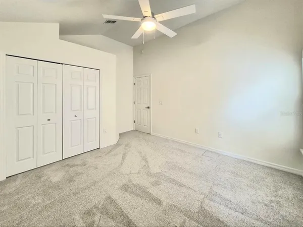 $3,950 | 2214 Green Oaks Lane, Tampa, FL 33612