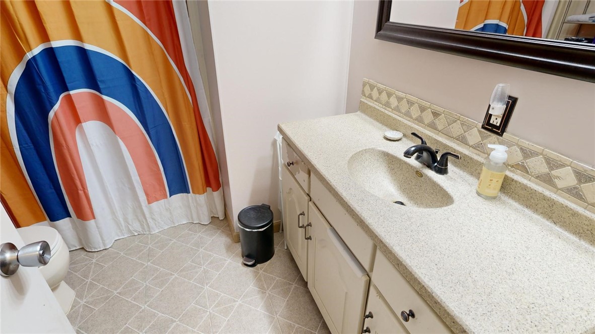 1942 West Center Street Decatur, IL 62526 - Photo 9 of 16 Gallery Image 9
