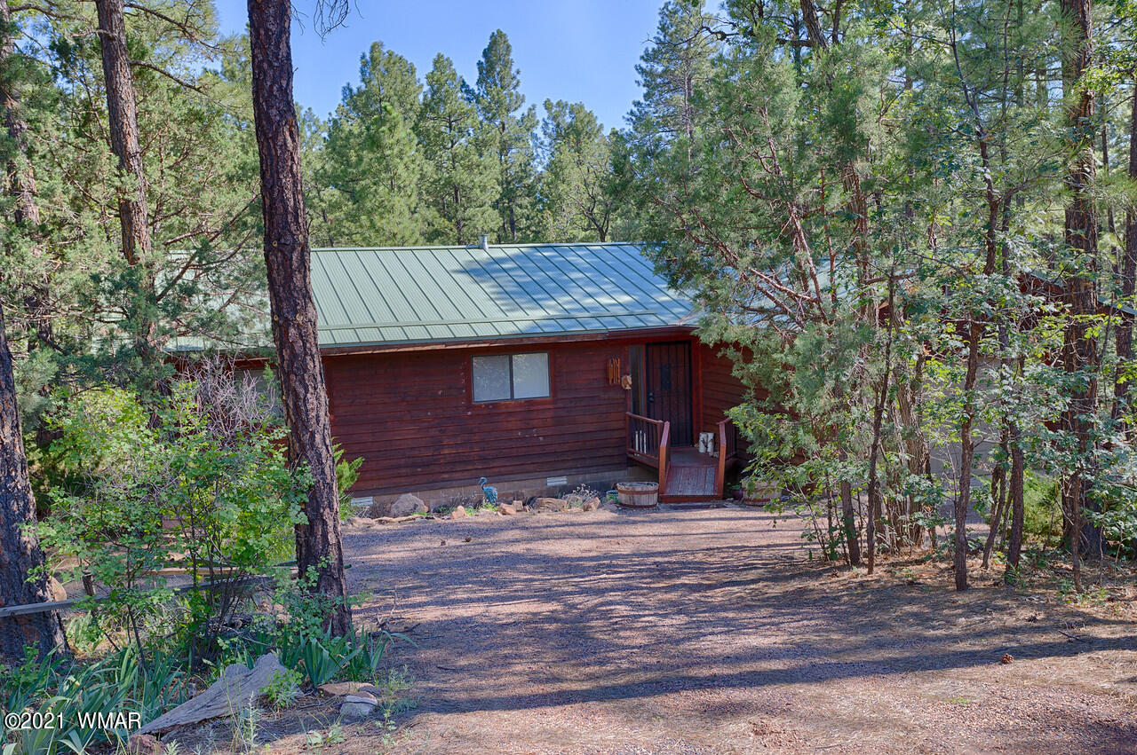 923 Hidden Way Show Low, AZ 85901 - Photo 1 of 16