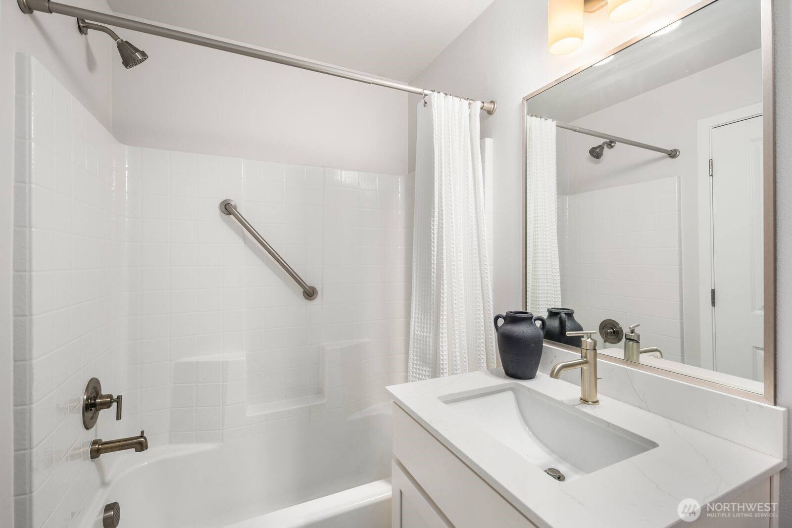 1237 Meander Way Southeast, Unit 101 Snoqualmie Pass, WA 98068 - Photo 14 of 36