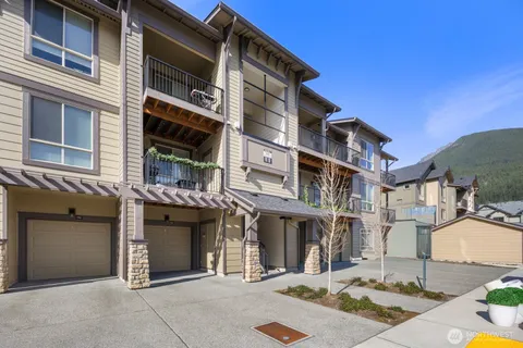 $650,000 | 1237 Meander Way Southeast, Unit 101, Snoqualmie Pass, WA 98068