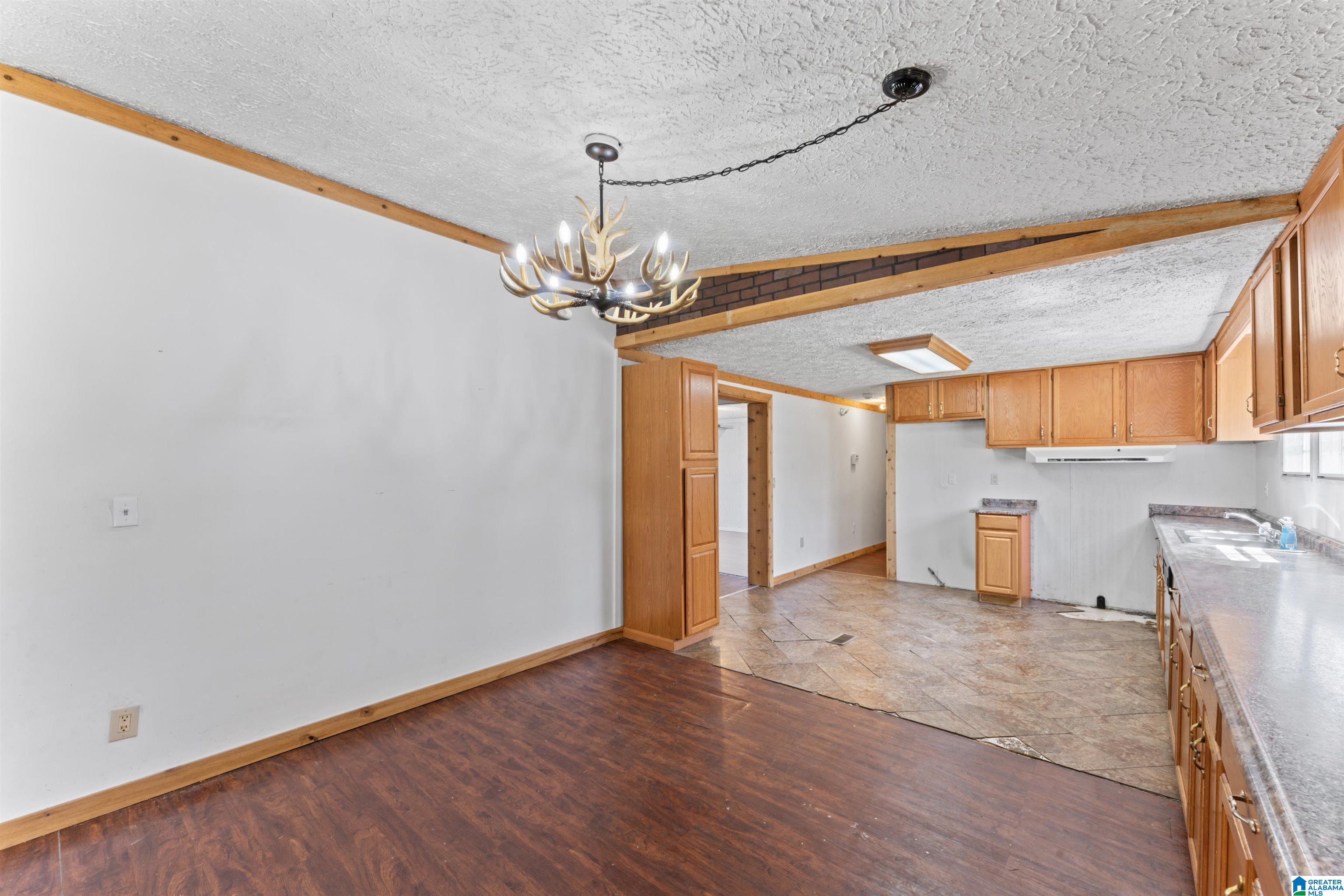 990 Loil Abbott Road Hayden, AL 35079 - Photo 8 of 26