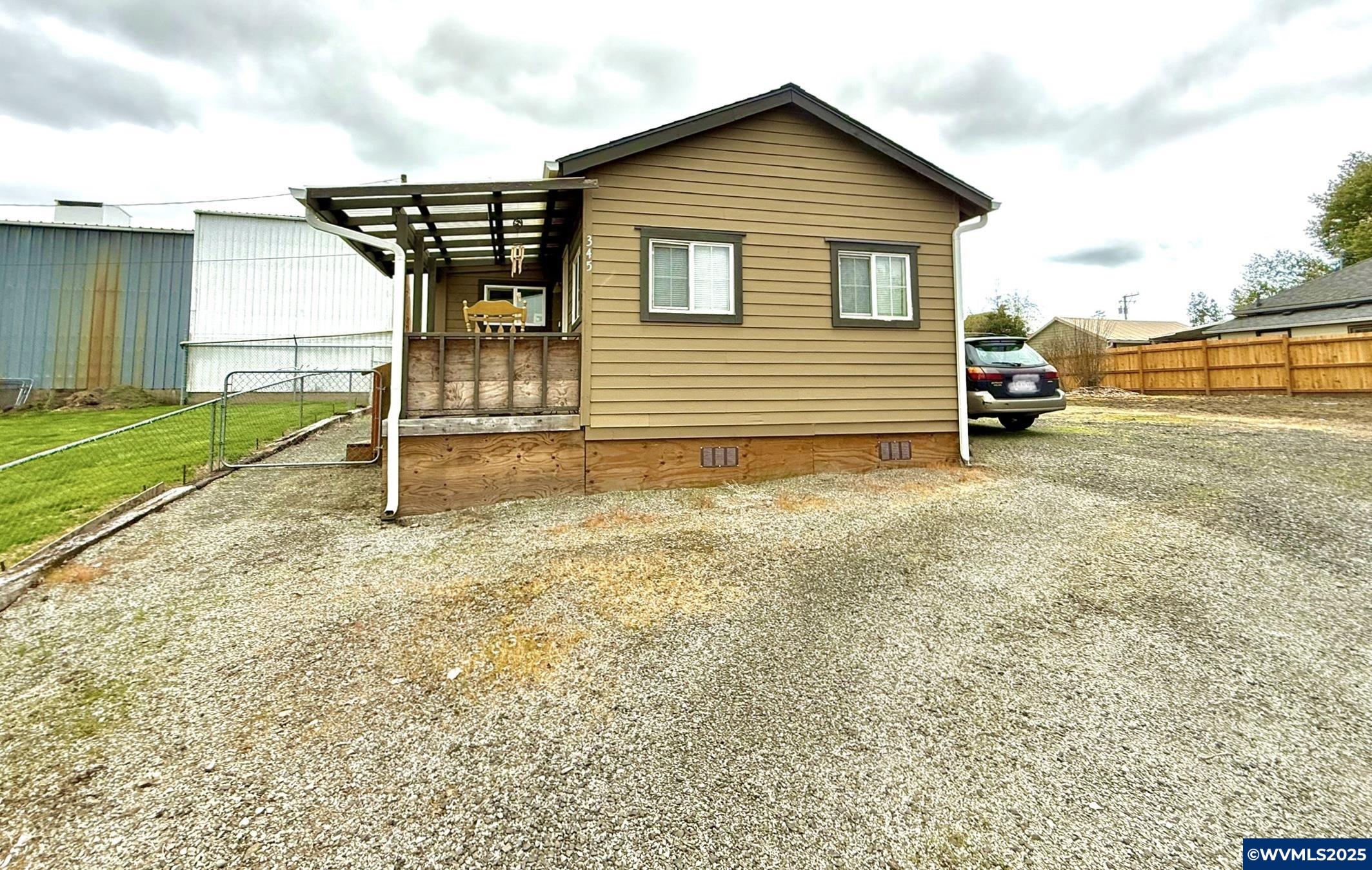 345 Church Street Jefferson, OR 97352 - Photo 2 of 3