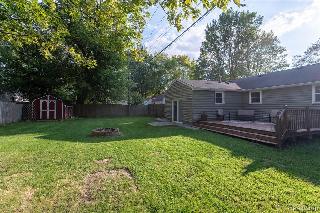 4034 North Genesee Road Flint, MI 48506 - Photo 33 of 36