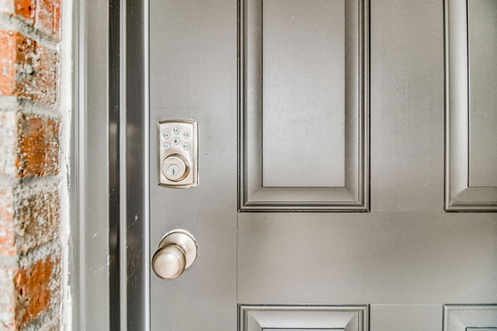 3409 Phoenix Court Crestview, FL 32539 - Photo 37 of 38 a view of door lock