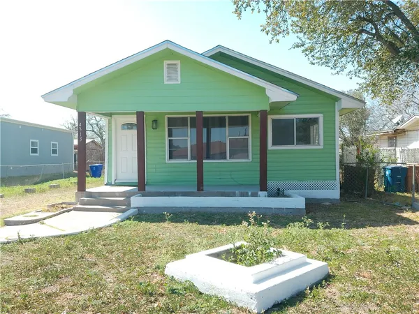 $1,250 | 4313 Molina Drive, Corpus Christi, TX 78416