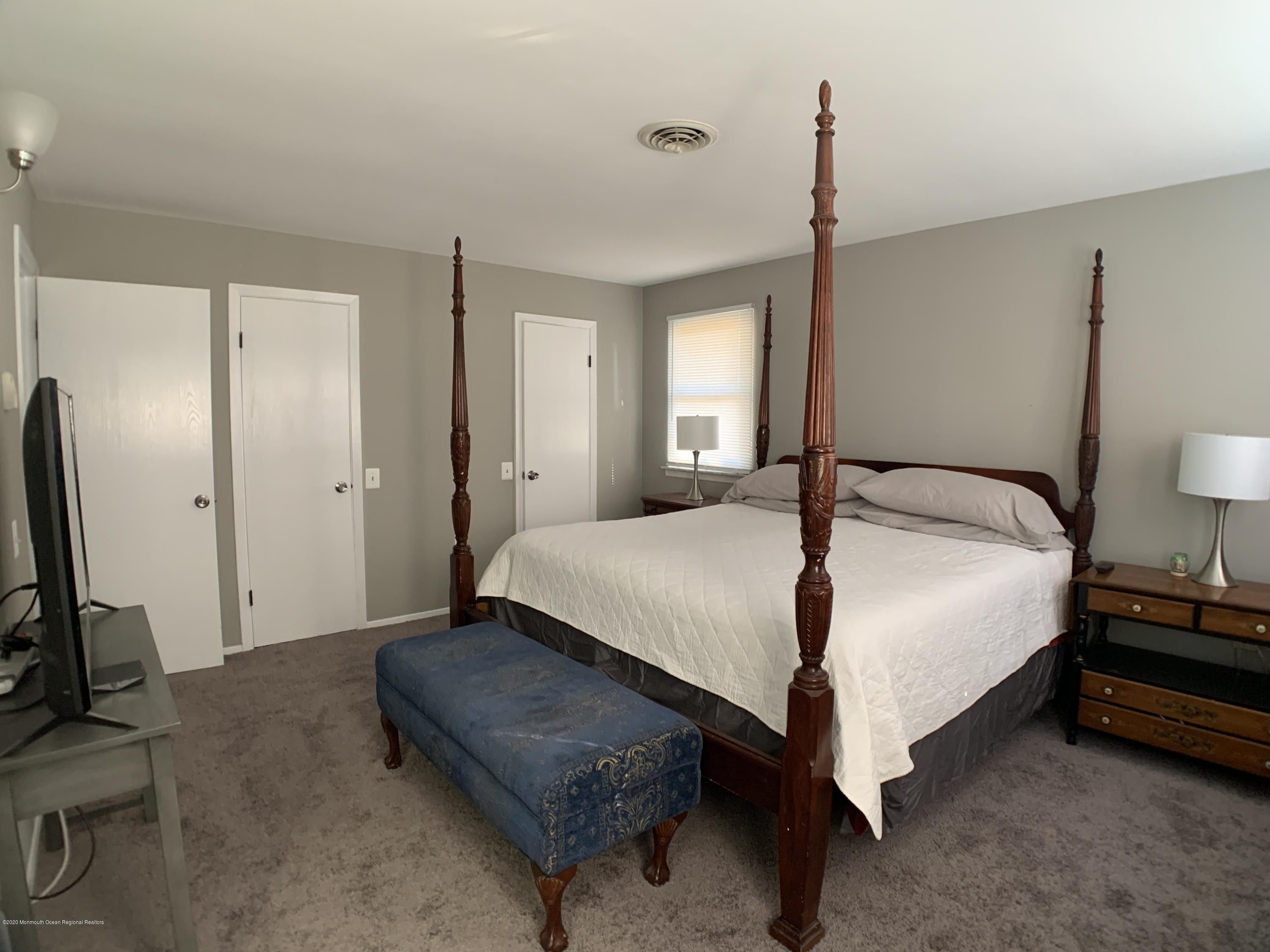 21 Stonybrook Road Whiting, NJ 08759 - Photo 13 of 26 Master BR
