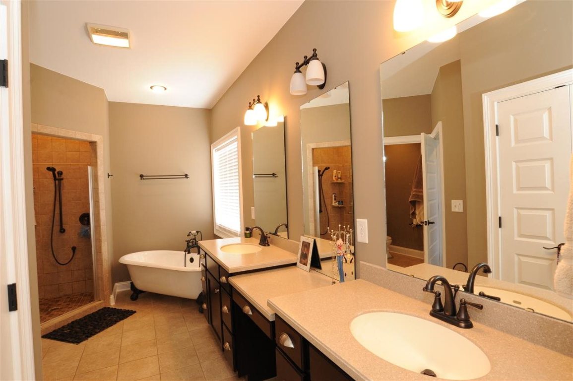 1256 Old House Road Walhalla, SC 29691 - Photo 19 of 35 Gallery Image 19
