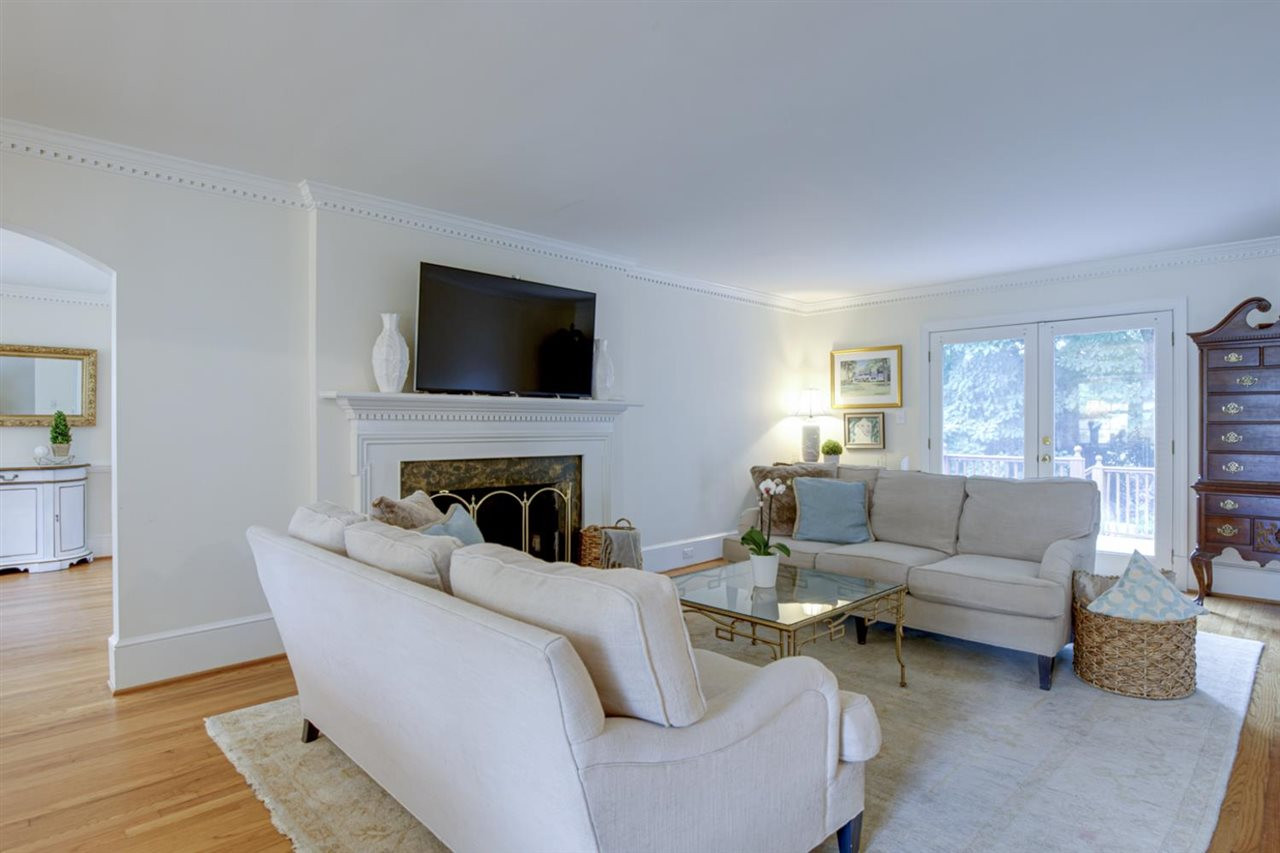 801 Lake Boone Trail Raleigh, NC 27607 - Photo 5 of 29 Photo 5
