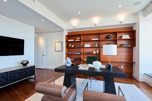 $5,225,000 | 2 Avery Street, Unit 35E, Boston, MA 02111