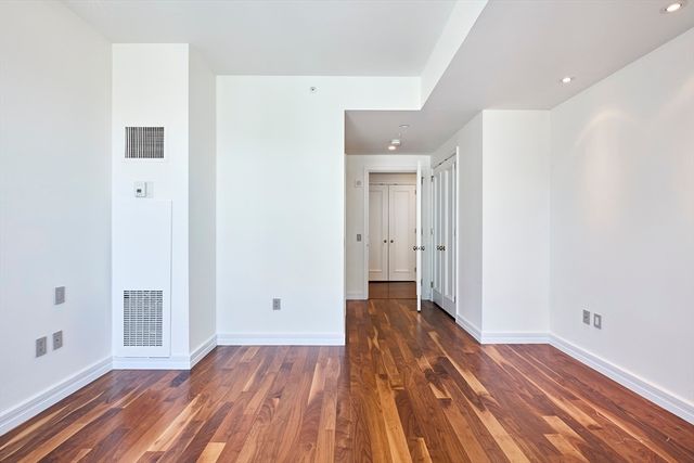 $5,225,000 | 2 Avery Street, Unit 35E, Boston, MA 02111